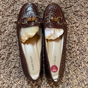 Karen Scott Croc-Embossed Brown Loafers s11